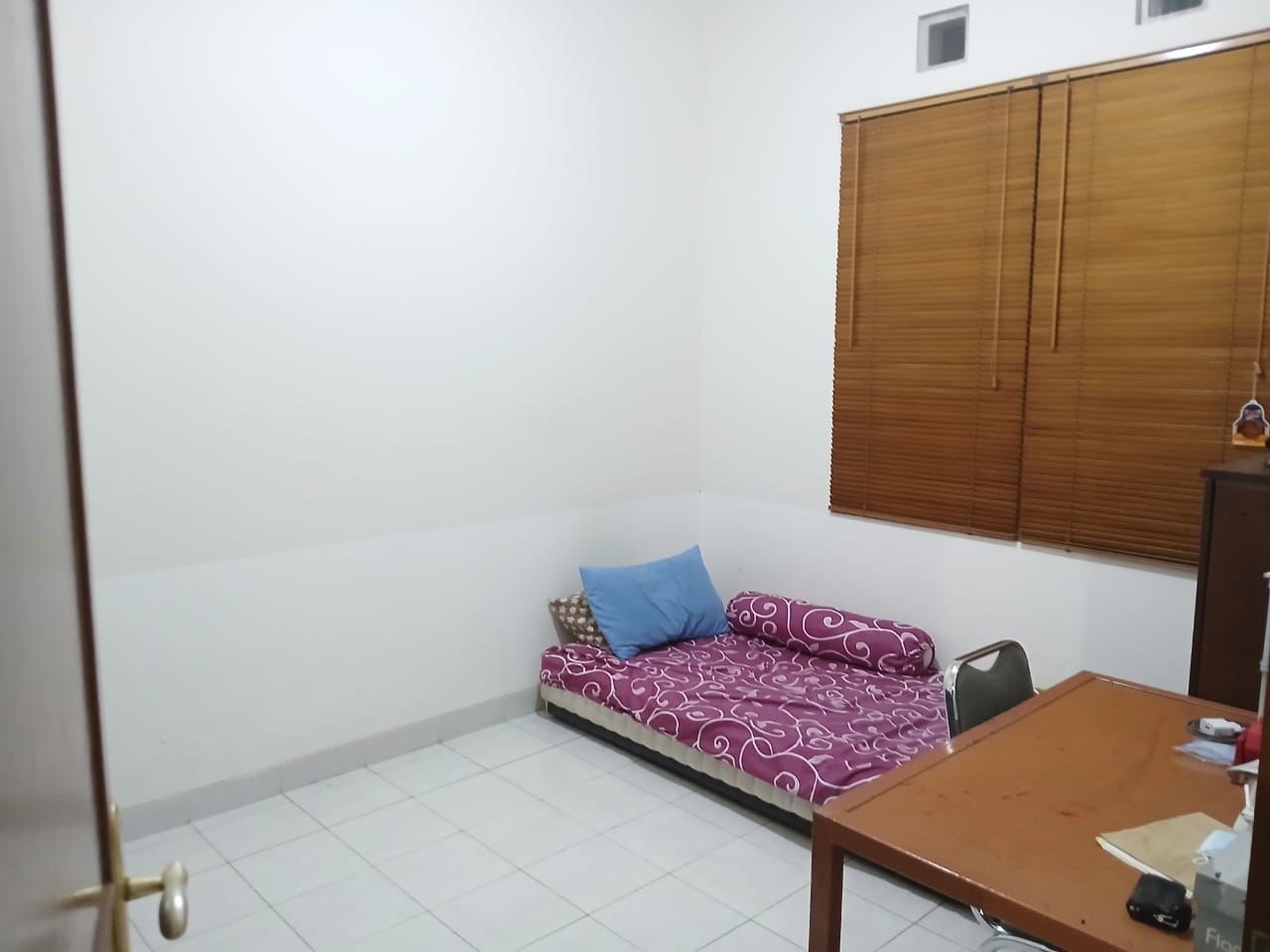 Rumah Dijual Semi Furnished di Cluster Roseville Deltamas 